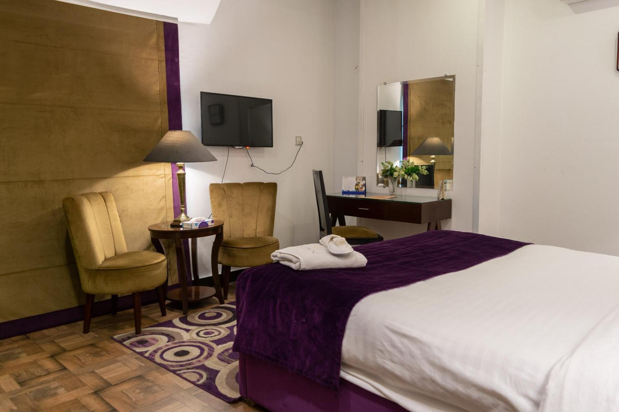 Hotel Oban ラホール エクステリア 写真