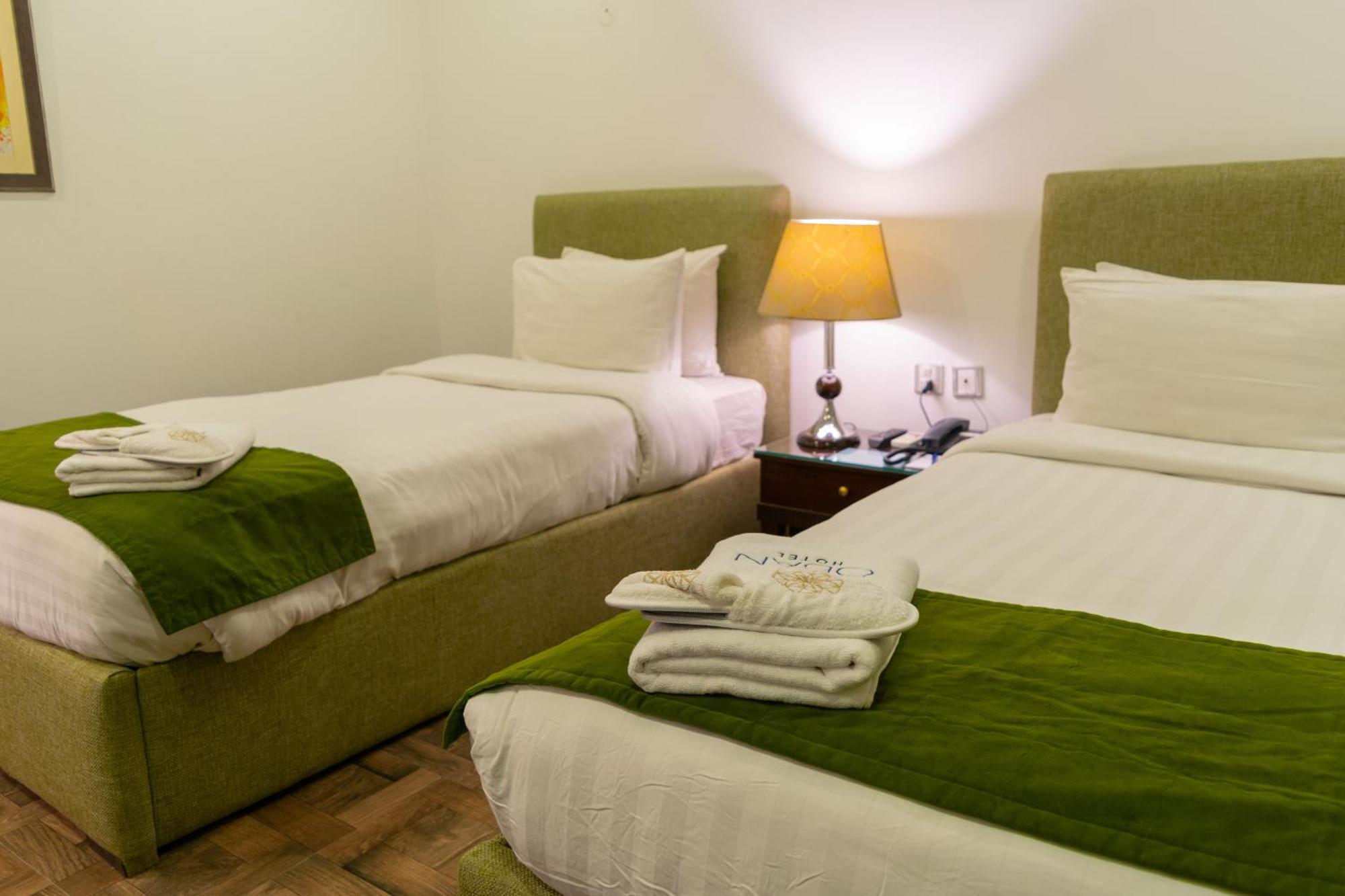 Hotel Oban ラホール エクステリア 写真