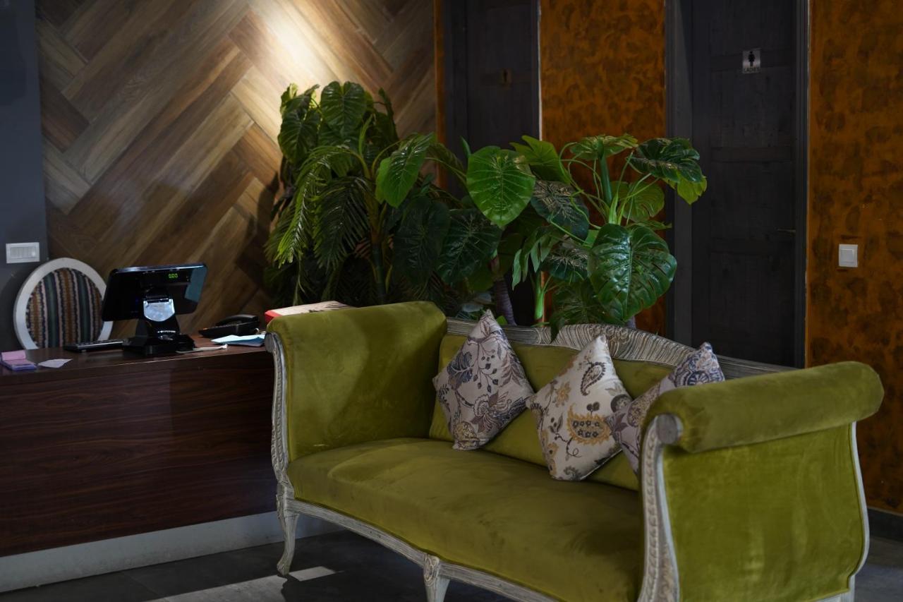 Hotel Oban ラホール エクステリア 写真